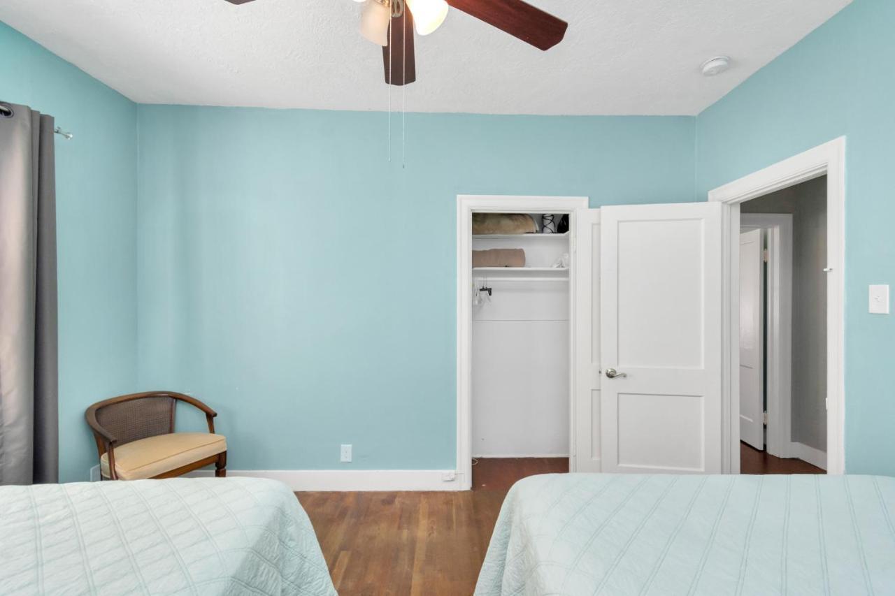 Cozy Historic Galveston House-8 Min Walk To Beach! Bagian luar foto